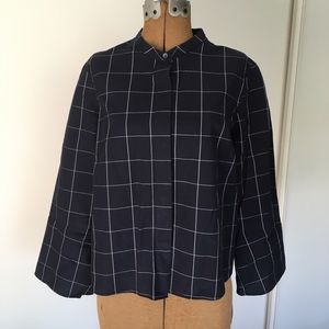 Madewell Ladies blue cotton button up shirt/blouse, size small